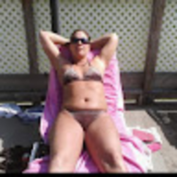 Meet your Posher, Kris - Picture 1 of 1